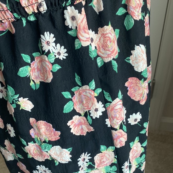 Black and Pink Flower Print Dress - Picture 5 of 7